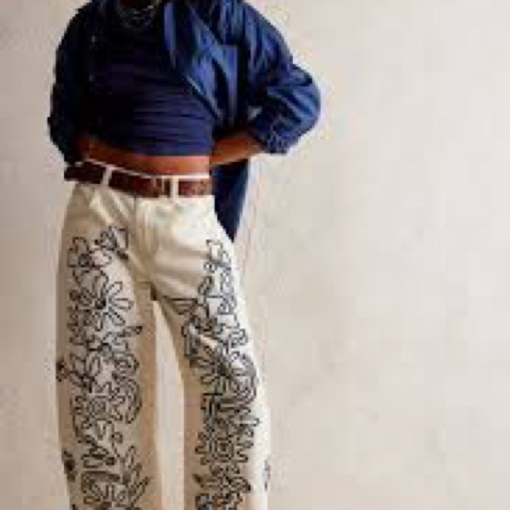 Free People White Wide Leg Jeans with Black Floral Doodle Print - Picture 7 of 9